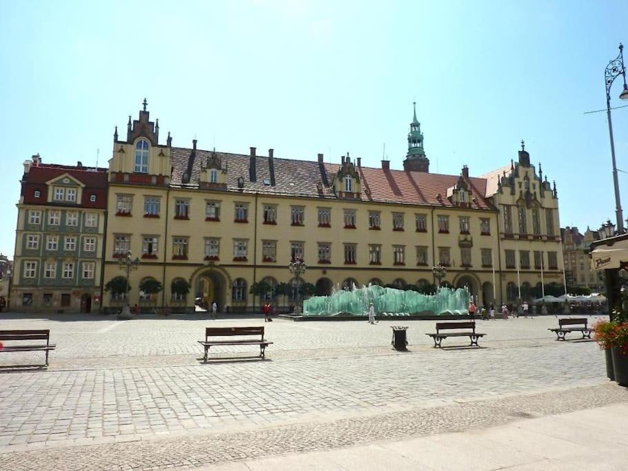 Central Wroclaw Apartment - City Center - Bright And Cozy - U11 Breslávia Exterior foto