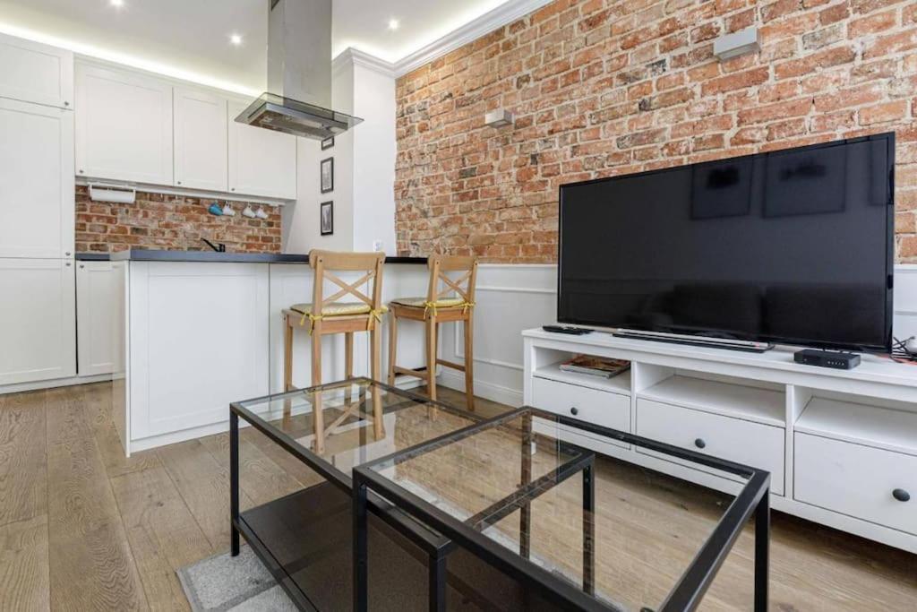 Central Wroclaw Apartment - City Center - Bright And Cozy - U11 Breslávia Exterior foto