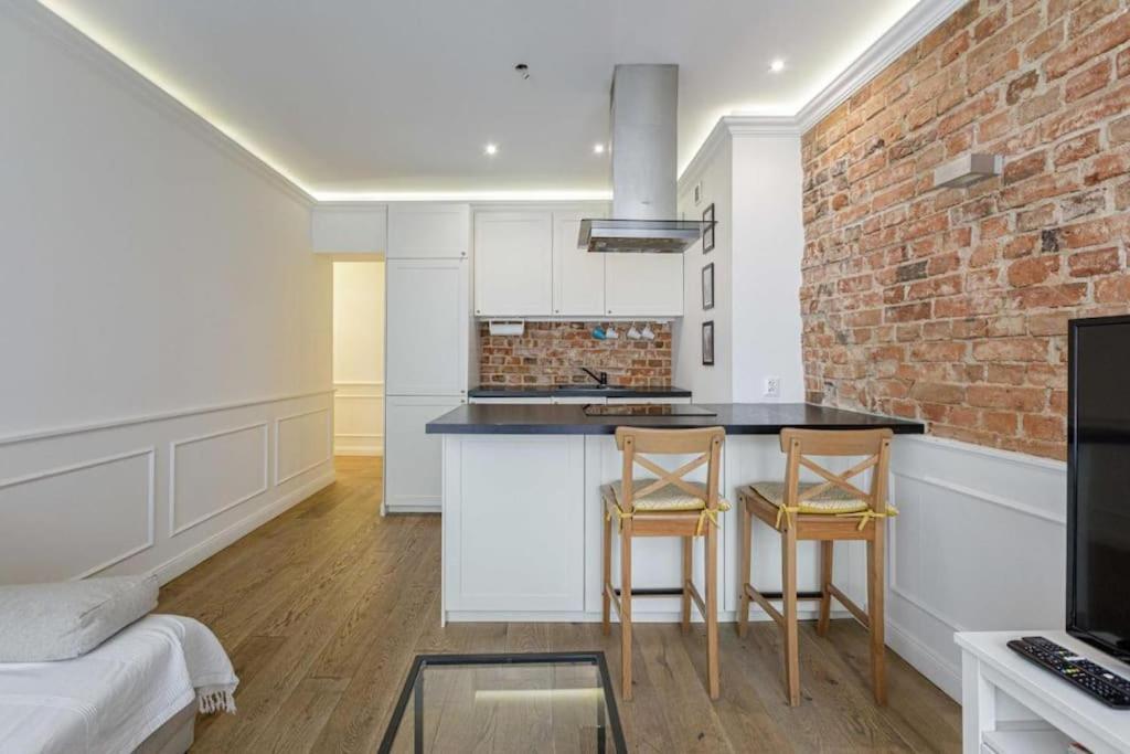 Central Wroclaw Apartment - City Center - Bright And Cozy - U11 Breslávia Exterior foto