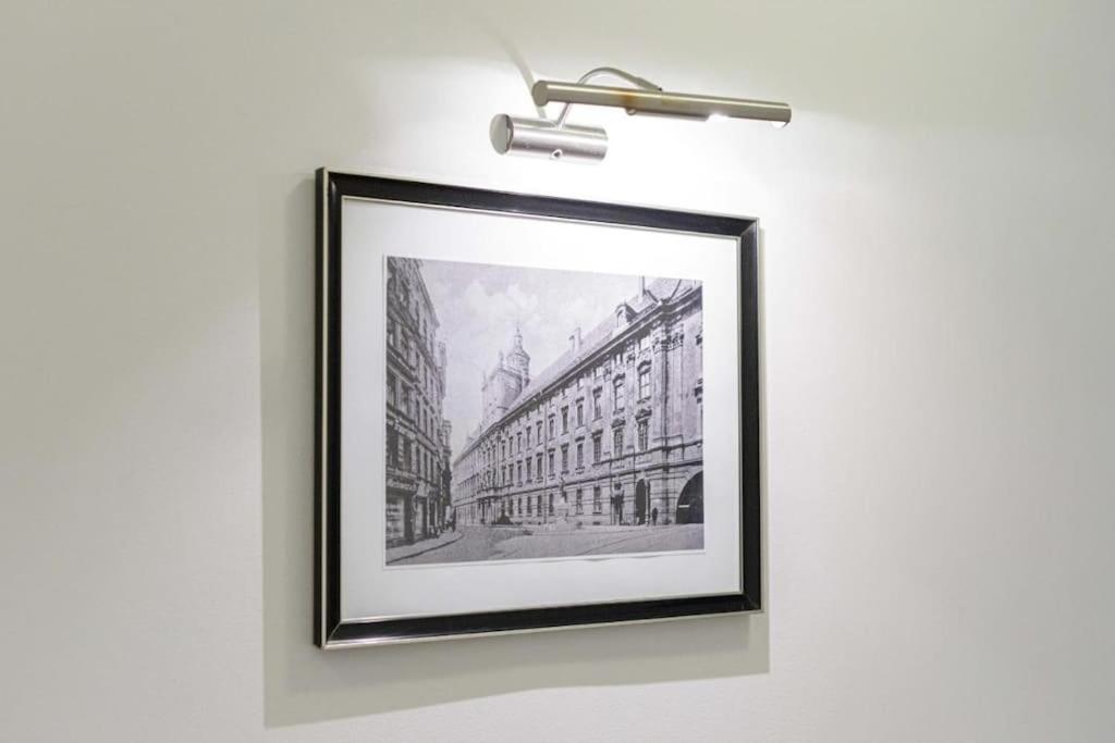 Central Wroclaw Apartment - City Center - Bright And Cozy - U11 Breslávia Exterior foto
